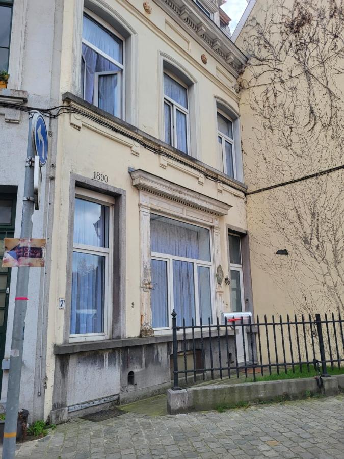 Studios Idealement Situes - Eu Etterbeek Exterior foto